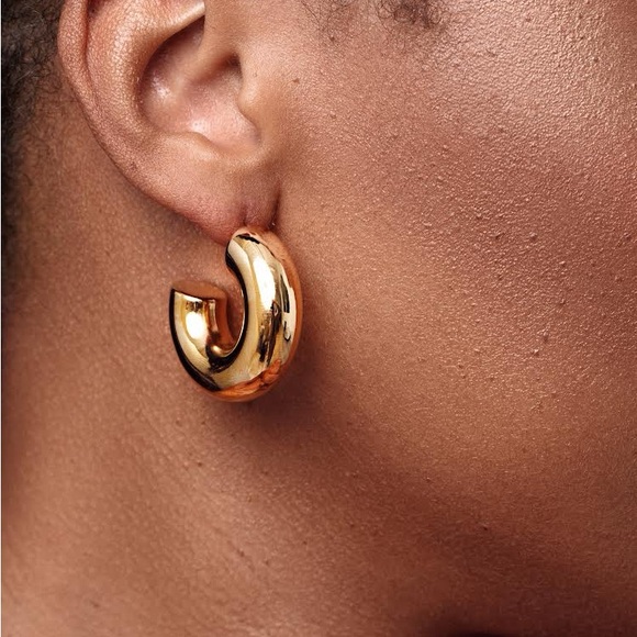 Gold plated 18kHoop Earrings - Picture 1 of 3